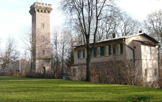 Jugendhaus am Ludwigsturm von außen
